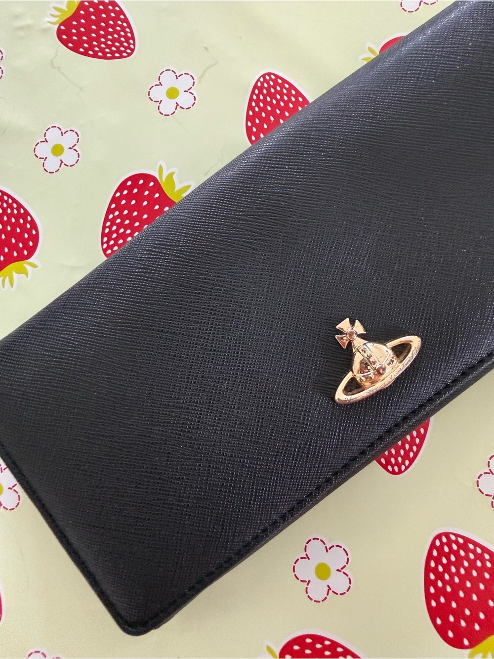 Vivienne Westwood  Orb long leather wallet EUC Saffiano leather